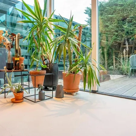 Stylish With Private Garden Hotel 3*