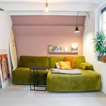Hotel Stylish With Private Garden Tuitjenhorn