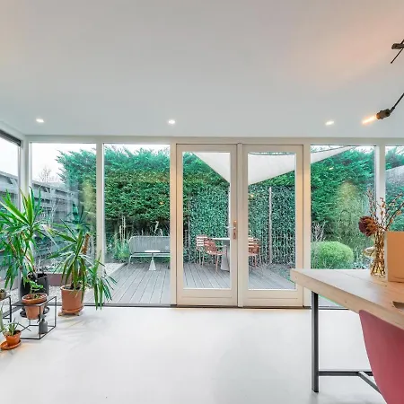 Stylish With Private Garden Hotel